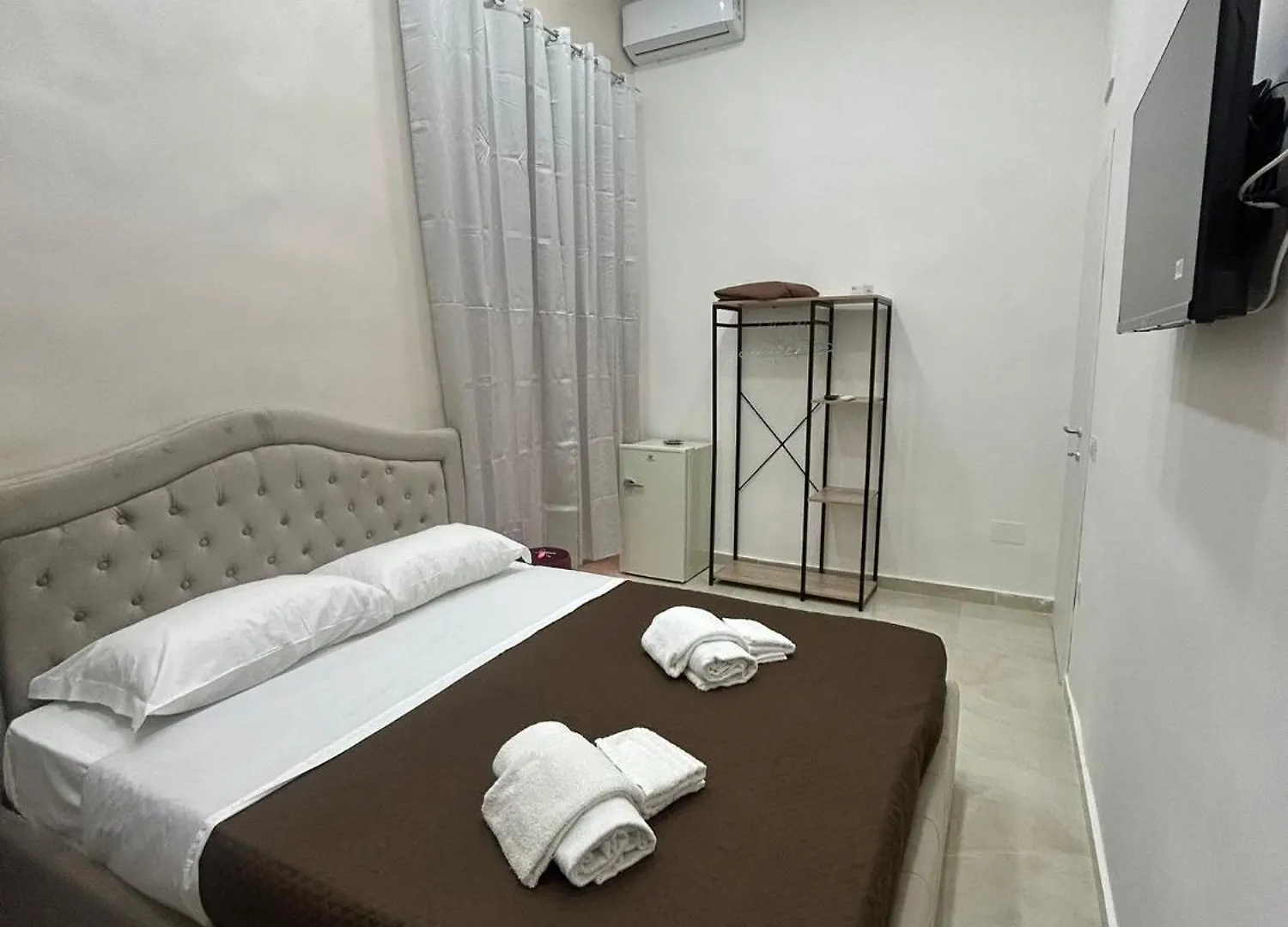 Luxury Rooms Carbonara 95 Nápoles Italia