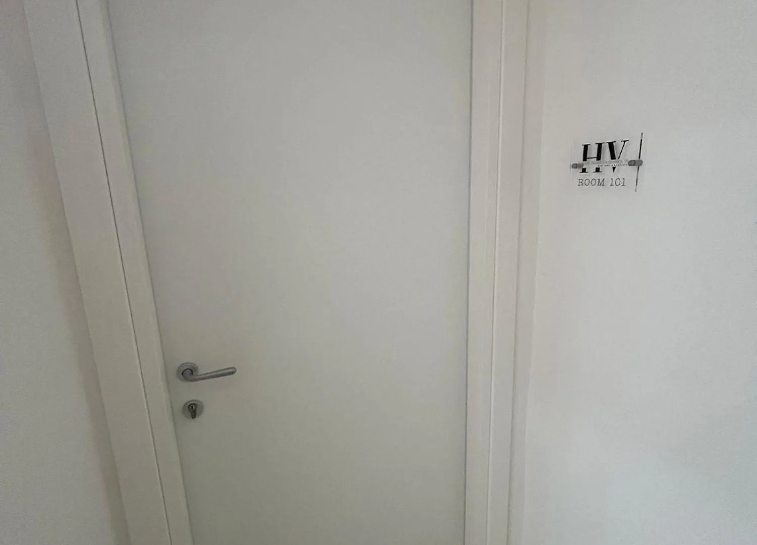 Luxury Rooms Carbonara 95 Naples Italy