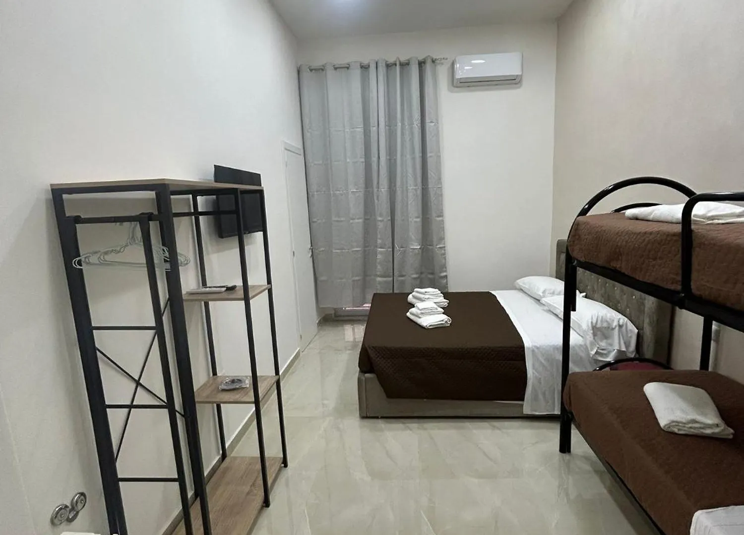 Luxury Rooms Carbonara 95 Neapol